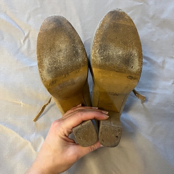 Forever 21 Platform Suede Mary Jane Heels - Picture 4 of 5